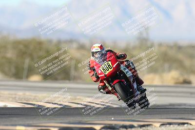 media/Dec-06-2025-CVMA (Sat) [[4a896cc04c]]/Race 9-500-400-350 Supersport/